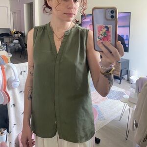 NYDJ olive green button down sleeveless top
